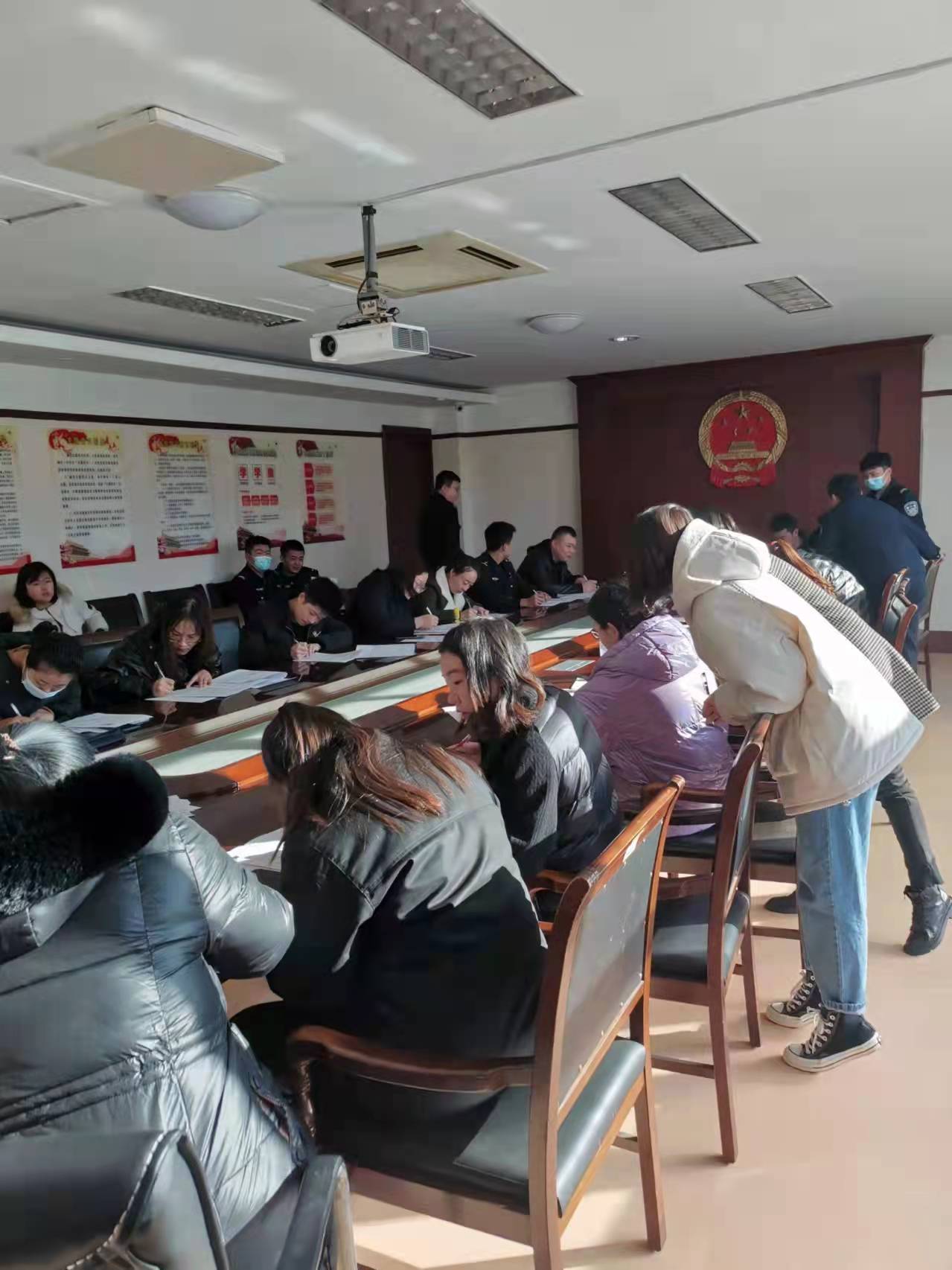 濟(jì)南市鋼城區(qū)人民法院簽訂勞動(dòng)合同現(xiàn)場(chǎng)IMG_5825(20211201-221608).JPG